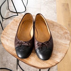 100% Authentic CHANEL BLACK & BROWN BALLET FLATS